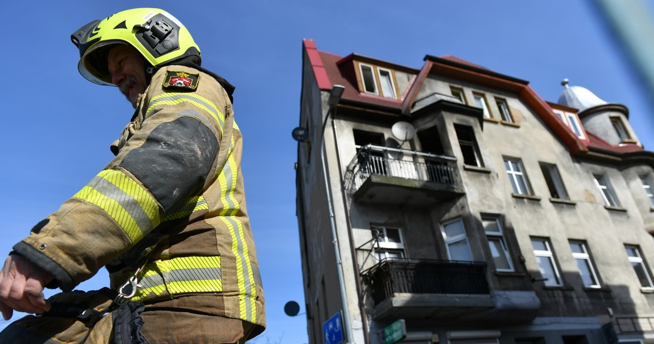 Tragiczny pożar w Starogardzie Gdańskim. Nie żyje troje małych dzieci 
