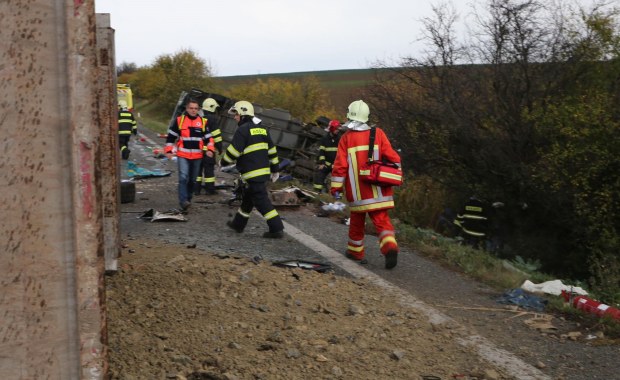 Tragiczny wypadek autobusu na Słowacji. 12 osób nie żyje, wśród ofiar są dzieci