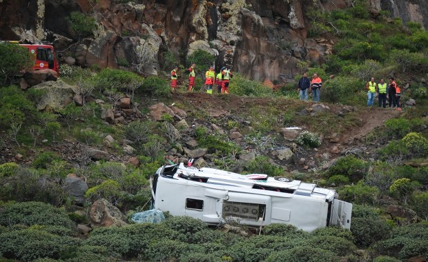Tragiczny wypadek autobusu na Wyspach Kanaryjskich. Pojazd spadł z 10 metrów