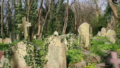 Tragiczny wypadek na cmentarzu. Nie żyje 4-latek