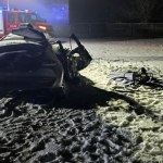 Tragiczny wypadek na przejeździe kolejowym. Dwie osoby nie żyją