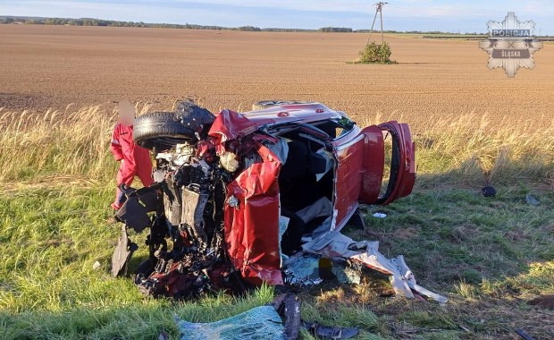 Tragiczny wypadek niedaleko Kłobucka. Dwie osoby nie żyją 