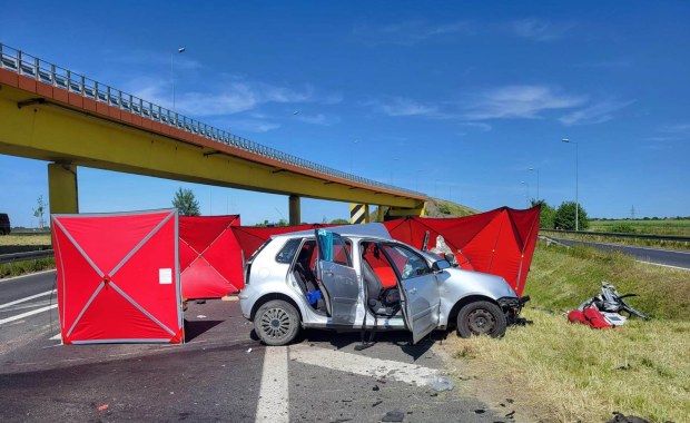 Tragiczny wypadek pod Oleśnicą. 2 osoby zginęły, 5 zostało rannych 