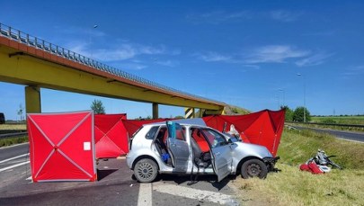 Tragiczny wypadek pod Oleśnicą. 2 osoby zginęły, 5 zostało rannych 