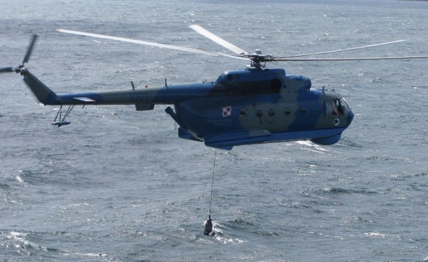 Tragiczny wypadek podczas ćwiczeń Kormoran-17. Żołnierz wypadł ze śmigłowca