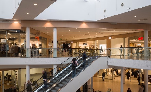 Tragiczny wypadek w centrum handlowym. Nie żyje chłopiec