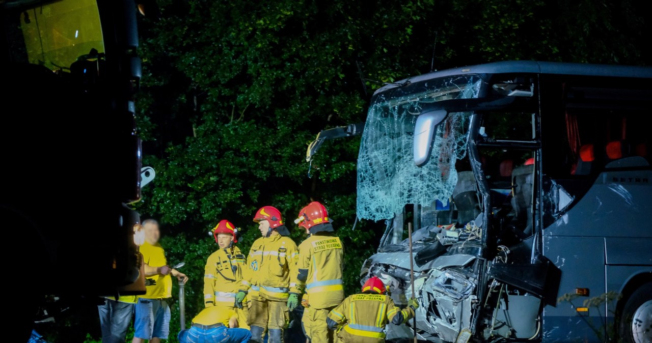 Tragiczny wypadek w Kleszczewie. Zginęło 9 osób