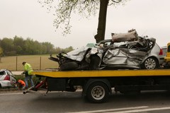 Tragiczny wypadek w Małopolsce. Naczepa tira zmiażdżyła samochody