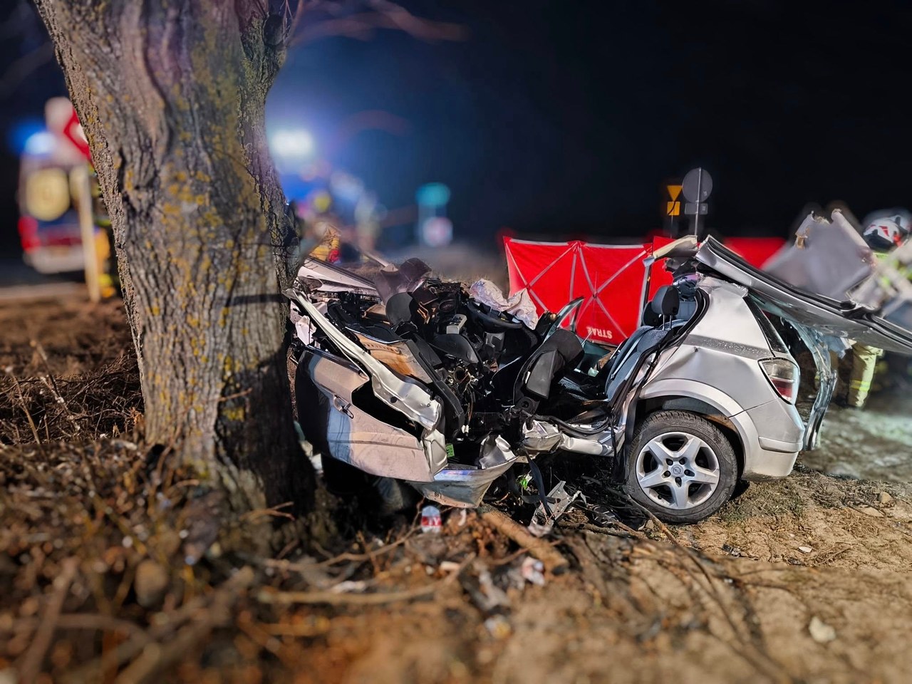 Tragiczny wypadek w Podlaskiem. Trzech nastolatków zginęło, jeden trafił do szpitala 