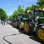 ​Traktory przed urzędem wojewódzkim w Szczecinie. Protest rolników