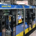 Tramwaj poświęcony "Obrońcom Ukrainy 2022" wyjechał na ulice Wrocławia