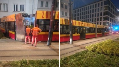 Tramwaj przełamał się na przegubie. Kolizja w Łodzi [ZDJĘCIA]