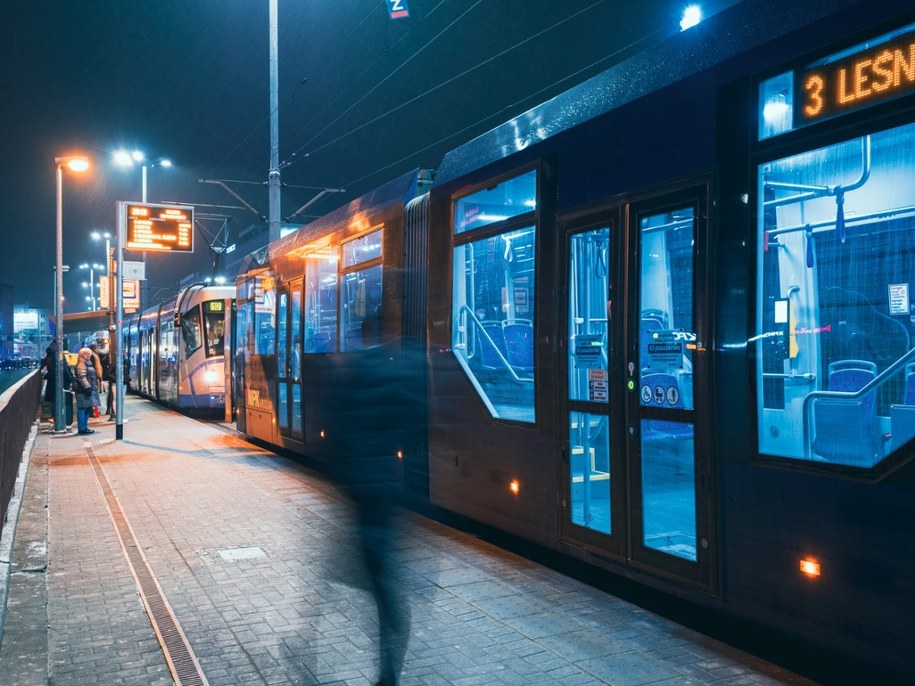 ​Motorniczy z Wrocławia wysiadł z tramwaju i groził bronią gazową kierowcy
