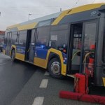 Tramwaj zderzył się z autobusem. Wypadek w Pabianicach