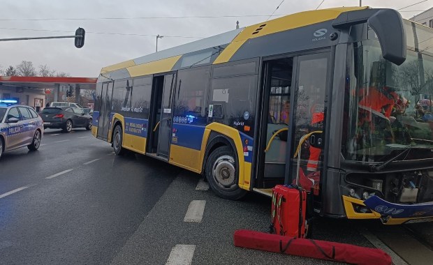Tramwaj zderzył się z autobusem. Wypadek w Pabianicach