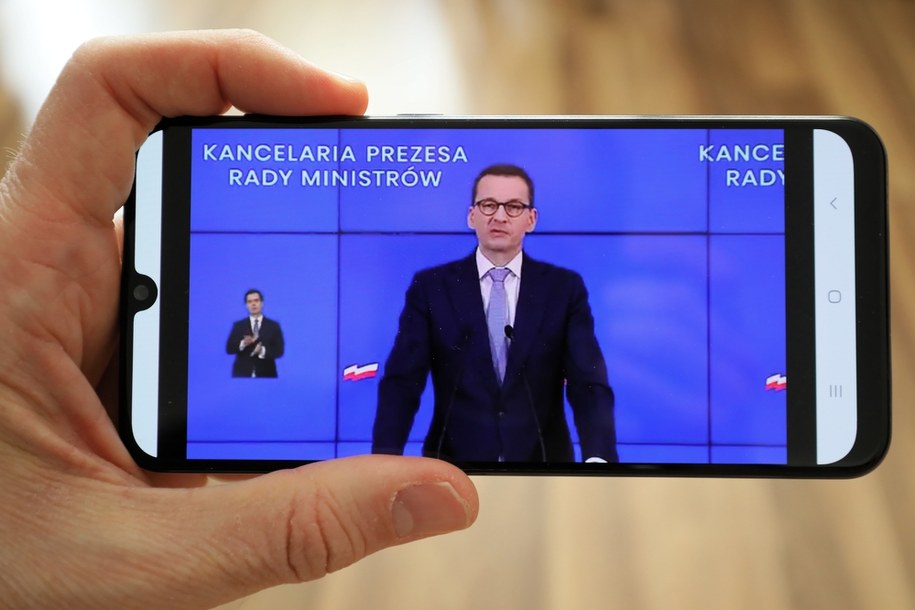 Transmisja konferencji prasowej premiera Mateusza Morawieckiego po posiedzeniu rządowego zespołu zarządzania kryzysowego /Paweł Supernak /PAP