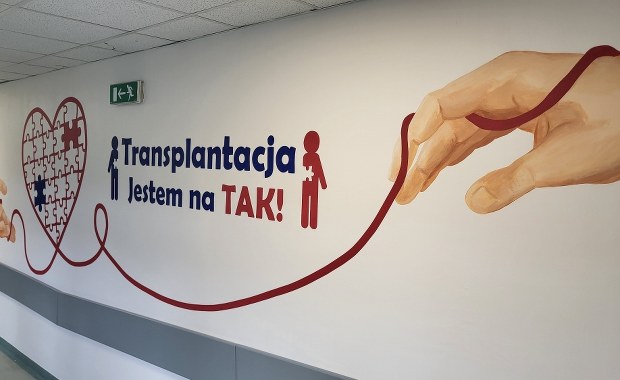 "Transplantacja - jestem na TAK!”. Mural w poznańskim szpitalu