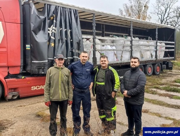 Transport kasztanów został już wysłany (fot. policja.gov.pl) /