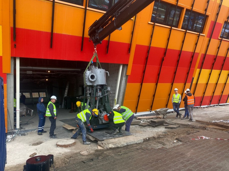 Transport silnika /Aneta Łuczkowska /RMF FM