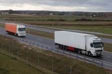 Transport z pomocą humanitarną. Trzy tiry czekają w Bobrownikach
