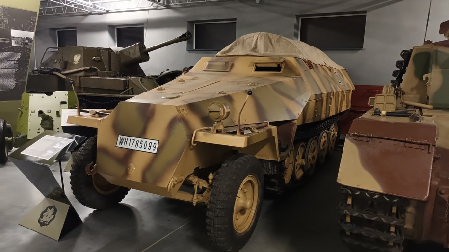 Transporter opancerzony Sd.Kfz. 251/1 Ausf. D /Beniamin Piłat /RMF FM