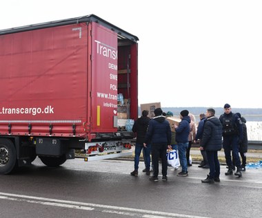 Transporty humanitarne wyłączone z płatności e-TOLL i posiadania zezwoleń