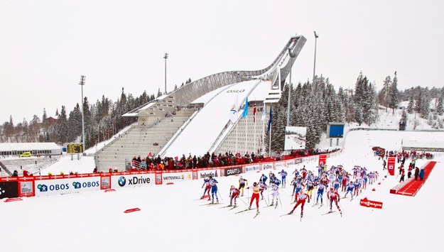 Trasa biegowa i skocznia w norweskim Holmenkollen /VEGARD GROTT /PAP/EPA