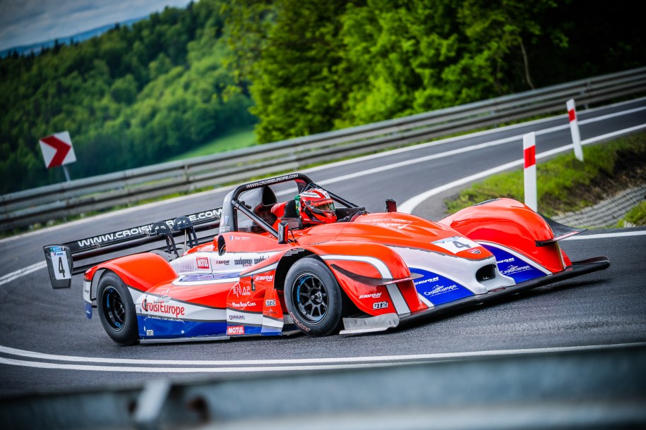 Trasa jest niebezpieczna, pełno na niej zakrętów i szybkich przejść /Agnieszka Wołkowicz / Agencja UMA /Materiały prasowe