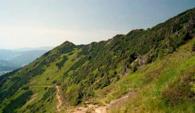 Trasa przez Kozie Grzbiety to hit Karkonoszy. Widoki zapierają dech