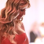 Trencz w tym kolorze to gorący trend wiosny. Heidi Klum skradła całą uwagę