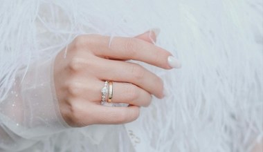 Trendy w ślubnym manicure. Jak dobrać idealne paznokcie na wyjątkowy dzień