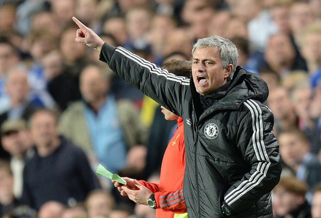 Trener Chelsea Londyn Jose Mourinho ukarany za mecz z Aston Villą /ANDY RAIN /PAP/EPA