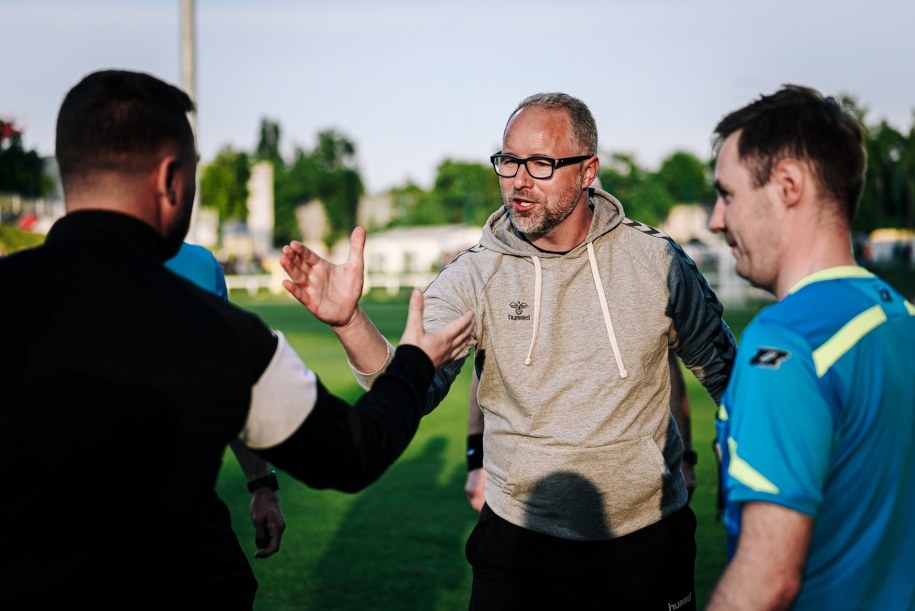 Trener Polonii Warszawa Rafał Smalec /Bartek Głowacki /