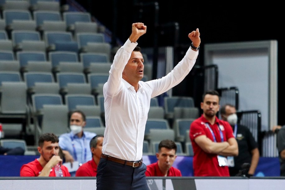 Trener polskich koszykarzy Igor Milicic /Martin Divisek /PAP/EPA