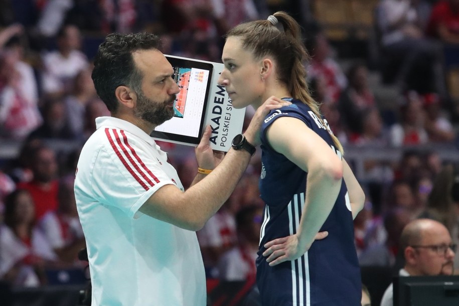 Trener reprezentacji Polski Stefano Lavarini (L) i Olivia Różański (P) /Roman Zawistowski /PAP