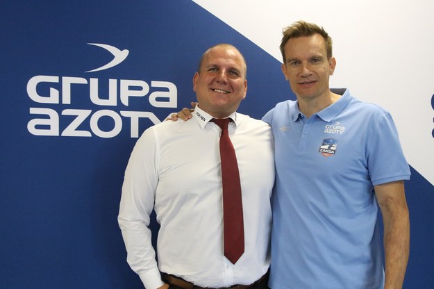 Trener ZAKSY Tuomas Sammelvuo (P) i prezes klubu Piotr Szpaczek (L) /Krzysztof Świderski /PAP