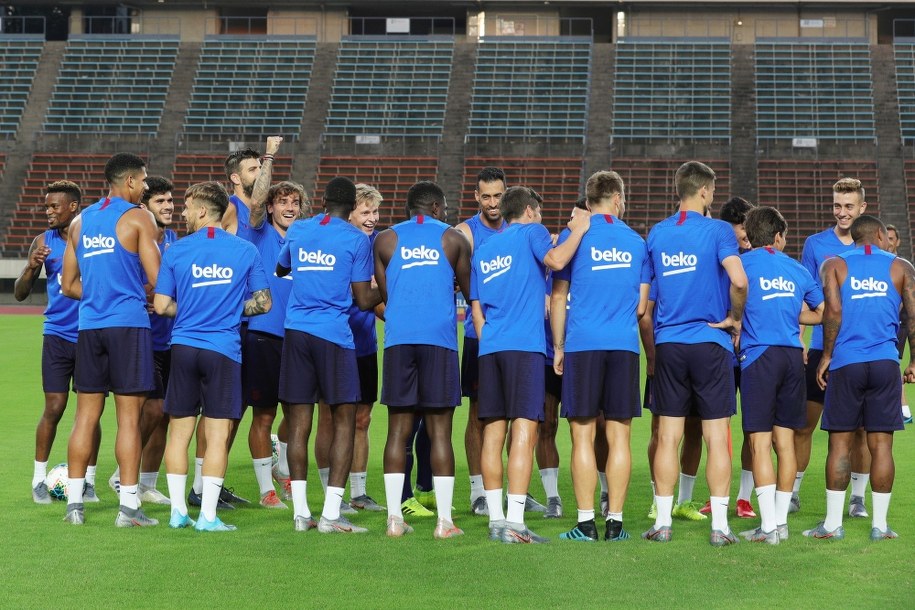 Trening FC Barcelony /BUDDHIKA WEERASINGHE /PAP/EPA