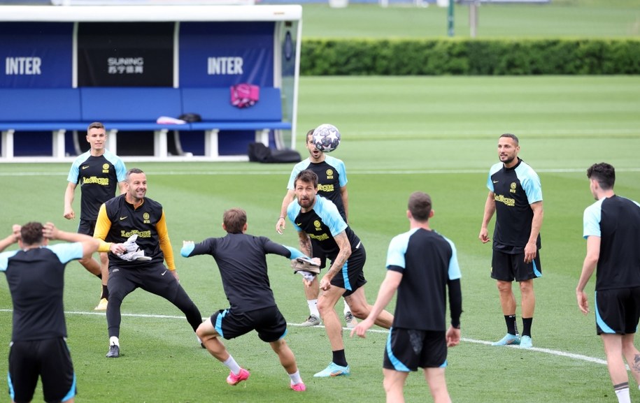Trening piłkarzy Interu /MATTEO BAZZI    /PAP/EPA