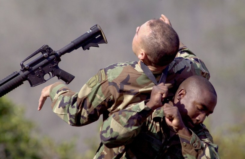 Trening Rangersów obejmuje wszystkie elementy sztuki wojennej /Getty Images/Flash Press Media