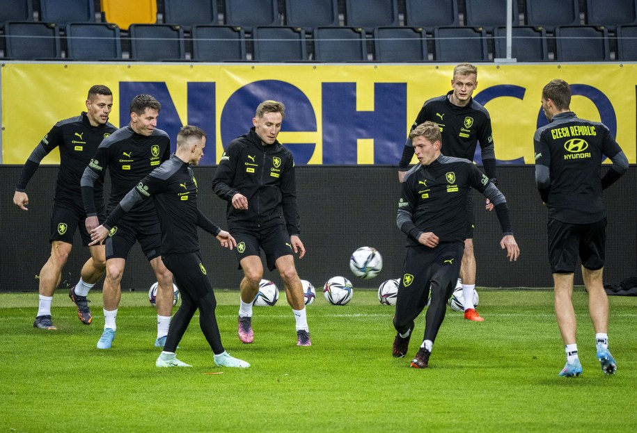 Trening reprezentacji Czech przed meczem barażowym /CLAUDIO BRESCIANI / TT NEWS AGENCY /PAP/EPA