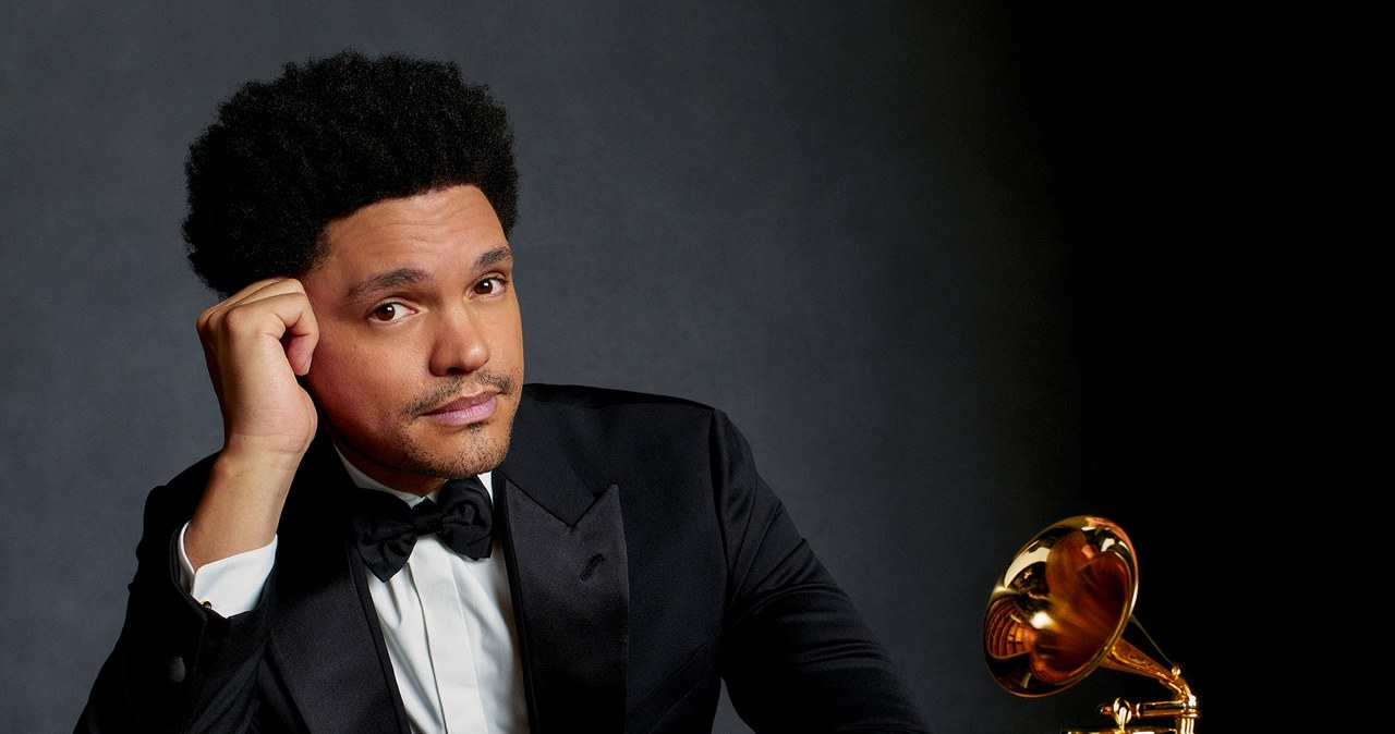 Trevor Noah ze statuetką Grammy / CBS Photo Archive / Contributor /Getty Images