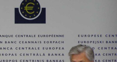 Trichet na czele w światowym bankowców /AFP