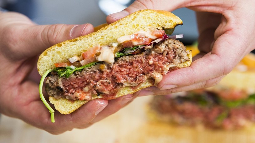 Triumf inżynierii żywności, czyli przepyszna wołowina bez... mięsa od Impossible Foods /Geekweek