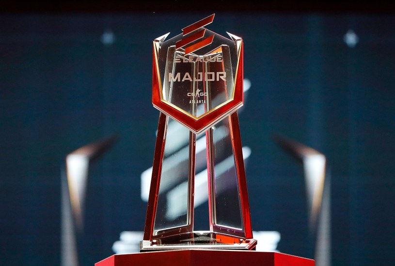 Trofeum turnieju ELEAGUE: Counter-Strike: Global Offensive Major Championship w Atlancie /AFP