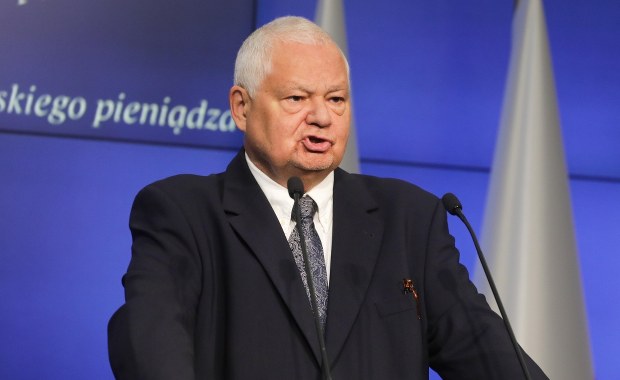 Troje członków RPP pisze do Glapińskiego. Chcą powrotu do dwudniowych posiedzeń