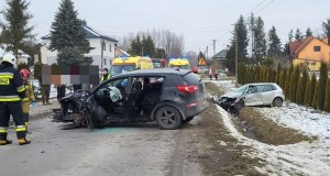 Troje rannych po czołówce koło Rzeszowa. Na miejscu lądował LPR