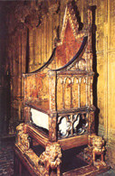 Tron koronacyjny w kaplicy św. Edwarda, Opactwo Westminsterskie /Encyklopedia Internautica