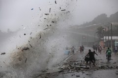 Tropikalny sztorm Isaac u wybrzeży Dominikany
