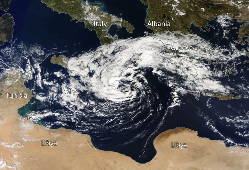 Tropikalny sztorm z końca października 2016 na Morzu Śródziemnym /materiały prasowe