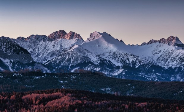 Trudna sytuacjach w Tatrach. TOPR ogłosił czwarty stopień zagrożenia lawinowego